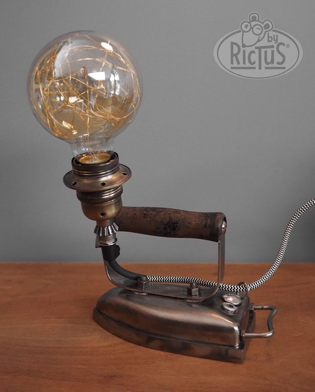 Lampe fer à repasser