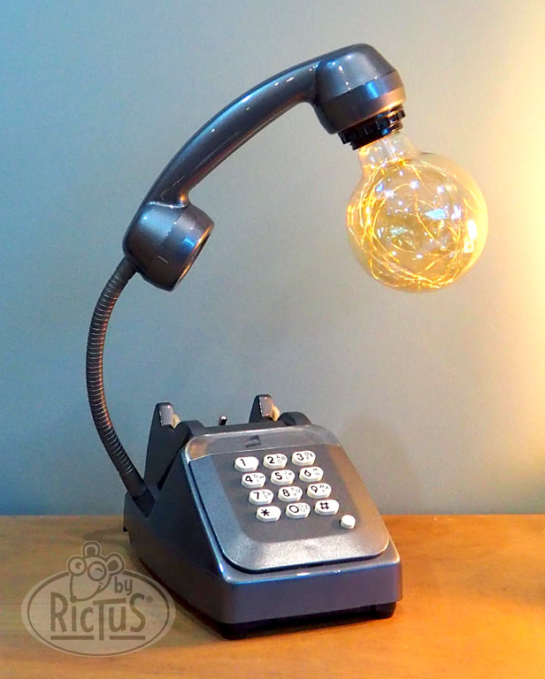 Lampe téléphone vintage gris