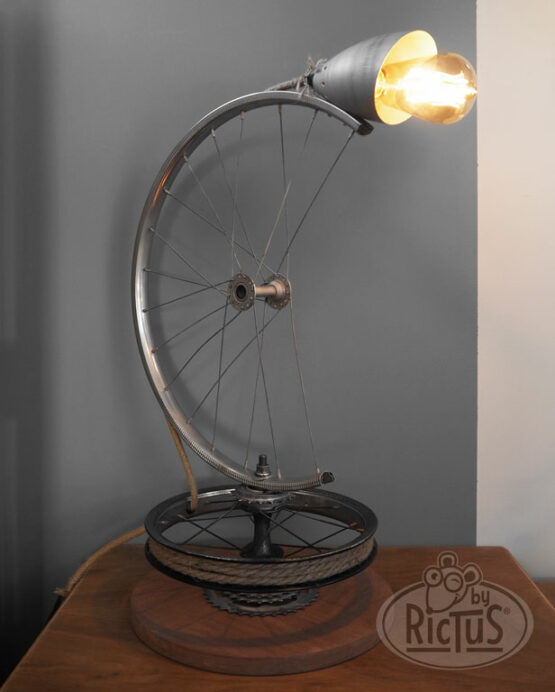 Lampe roue de vélo récup