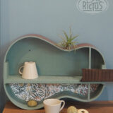 Guitare recyclée en étagère- création by RICTUS
