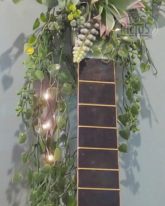 Guitare recyclée – Image 3